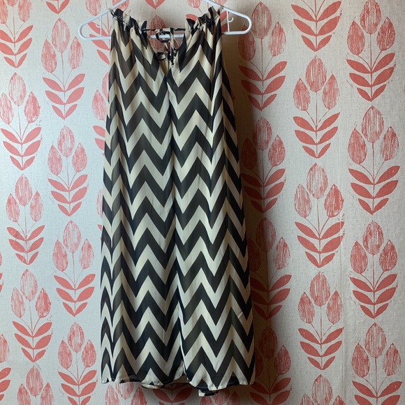 Tacera Dress, size M - Picture 3 of 3